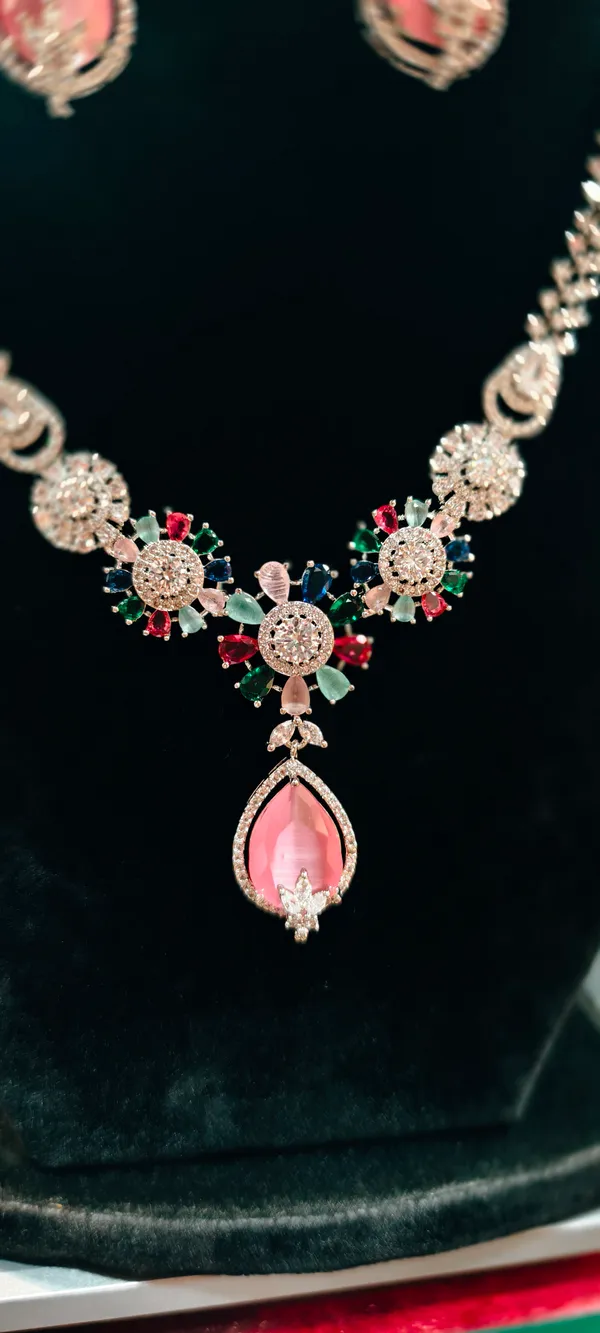 Silver_Alloy_Necklace_For_Women