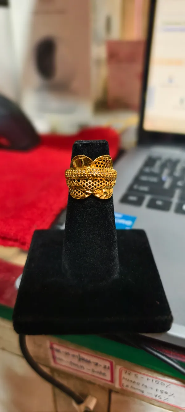 Gold_Alloy_Ring_For_Women