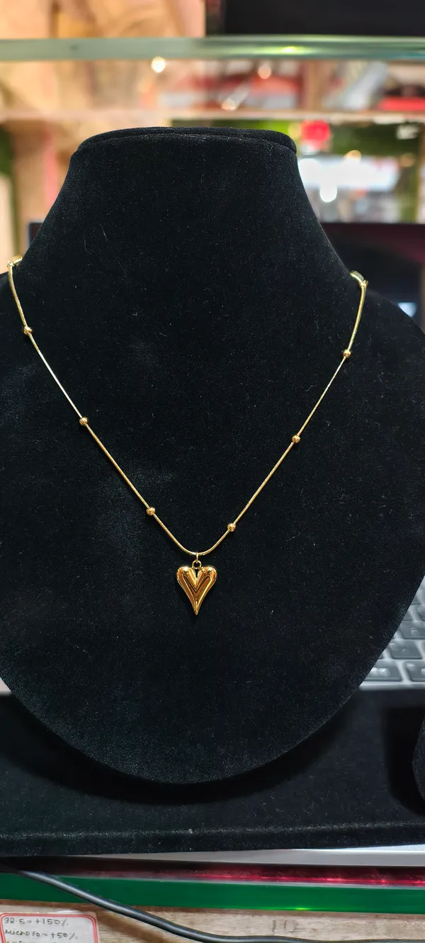 Gold_Alloy_Chain_For_Women