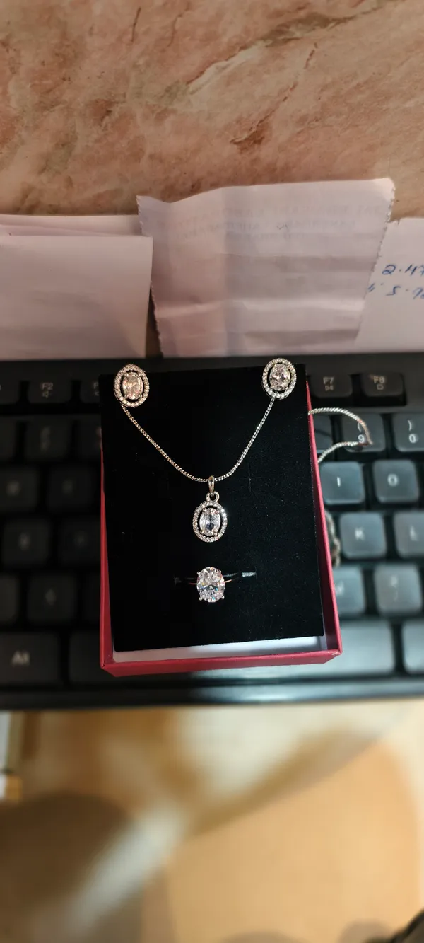 Silver_Alloy_Chain_Pendent_For_Women