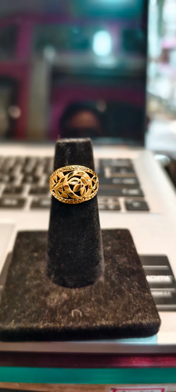 Gold_Alloy_Ring_For_Women