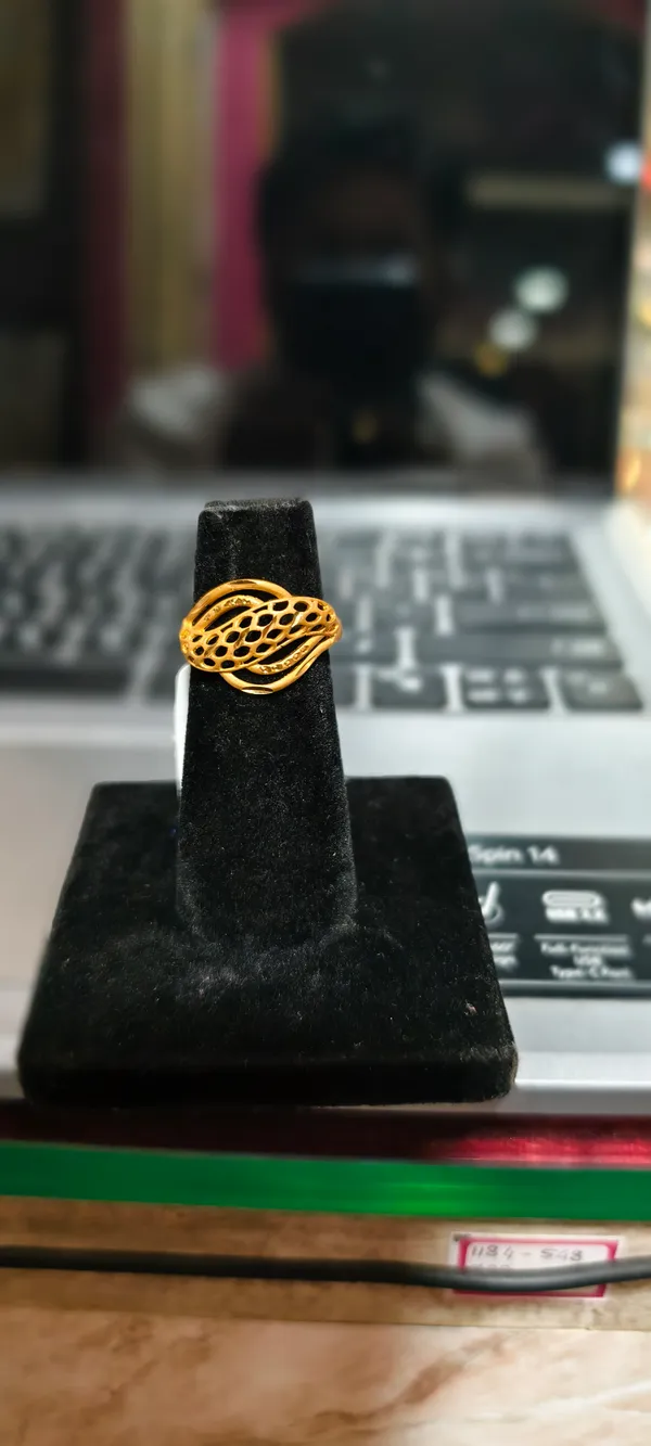 Gold_Alloy_Ring_For_Women