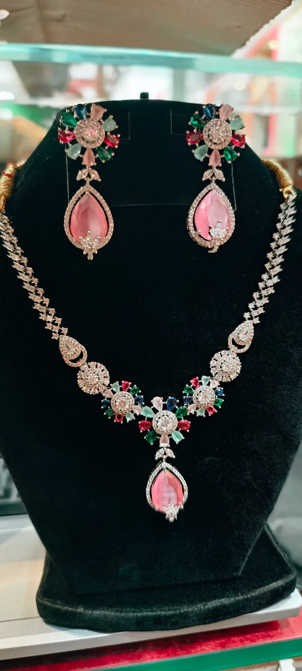 Silver_Alloy_Necklace_For_Women