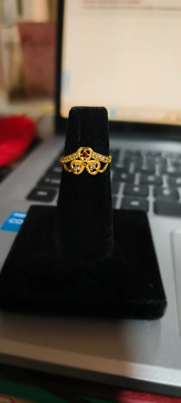 Gold_Alloy_Ring_For_Women