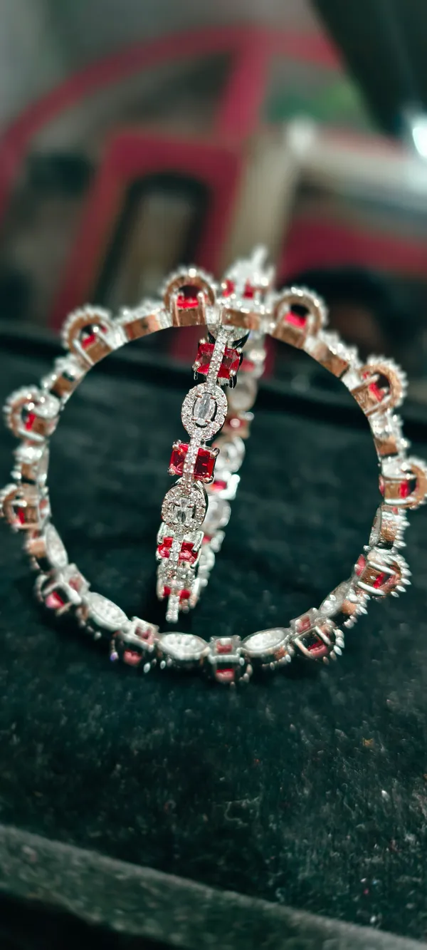 Silver_Alloy_Bangle_For_Women