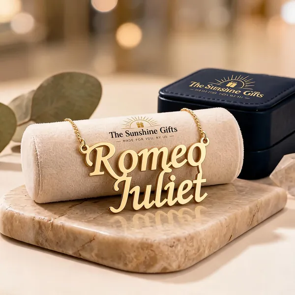 Gold-Plated_Romeo_Juliet_Pendant_Necklace_For_Couples