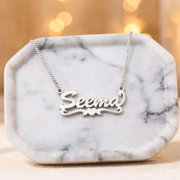 Silver_Nameplate_Necklace_For_Women