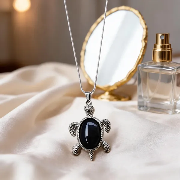 Black_Natural_Tourmaline_Turtle_Shape_Pendant_Necklace_For_Women