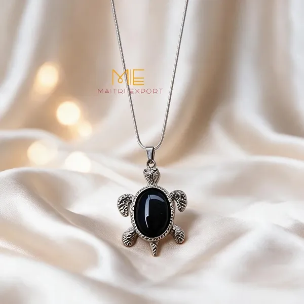 Black_Natural_Tourmaline_Turtle_Shape_Pendant_Necklace_For_Women