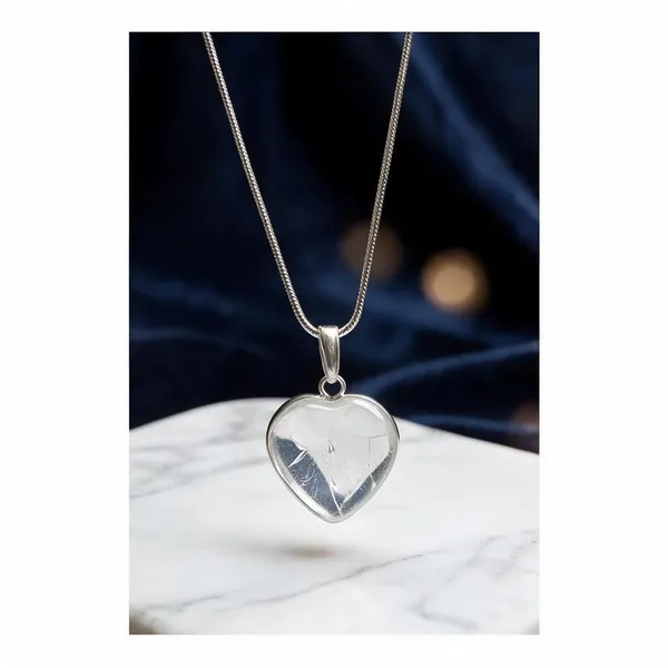 Silver_Tone_Heart_Pendant_Necklace_For_Women