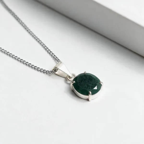 Silver-Tone_Green_Stone_Pendant_Necklace_For_Women