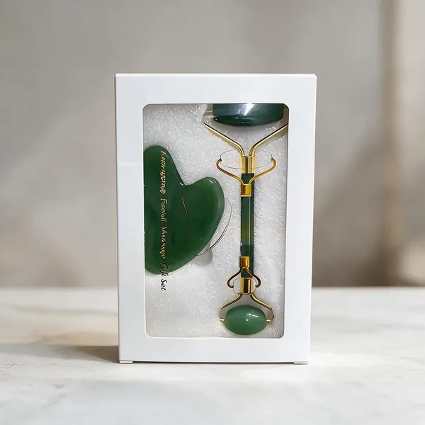 Green_Jade_Face_Brightening_Gua_Sha_And_Facial_Roller_Set