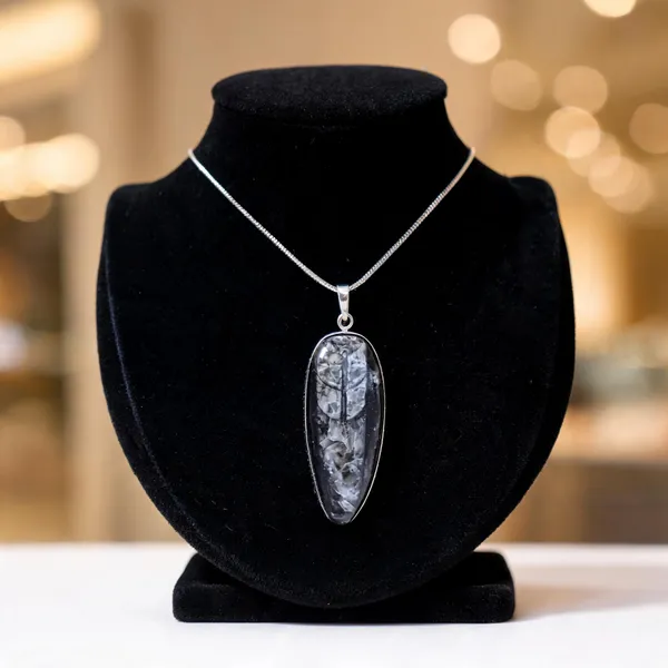 Grey_Polished_Stone_Pendant_Necklace_For_Women