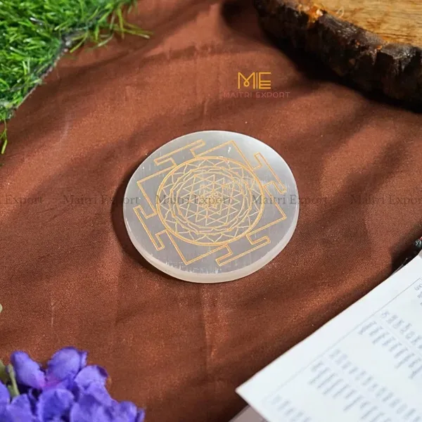 Selenite_Spiritual_Golden_Shree_Yantra_Engraved_Round_Disc