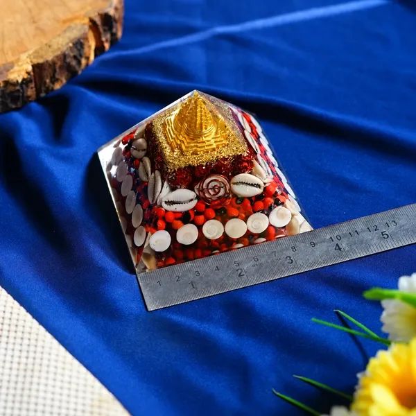 Maa_Lakshmi_Wealth_&_Prosperity_Orgone_Pyramid
