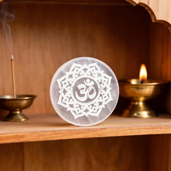 Selenite_Spiritual_Om_Mandala_Engraved_Round_Disc_Plate