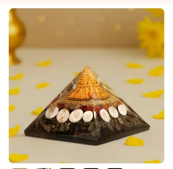 Pyrite_Chips_Spiritual_Decorative_Pyramid_With_Golden_Lakshmi