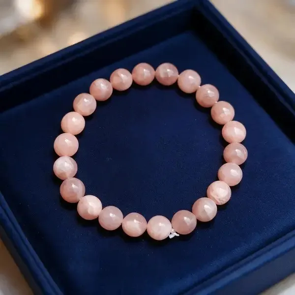 Peach_Moonstone_New_Beginnings,_Optimism_&_Emotional_Balance_Bracelet
