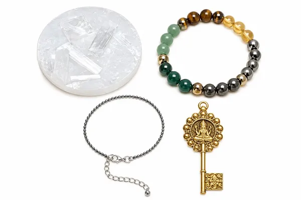 Maha_Dhan_Yog_Wealth,_Prosperity_&_Success_4-Piece_Crystal_Combo