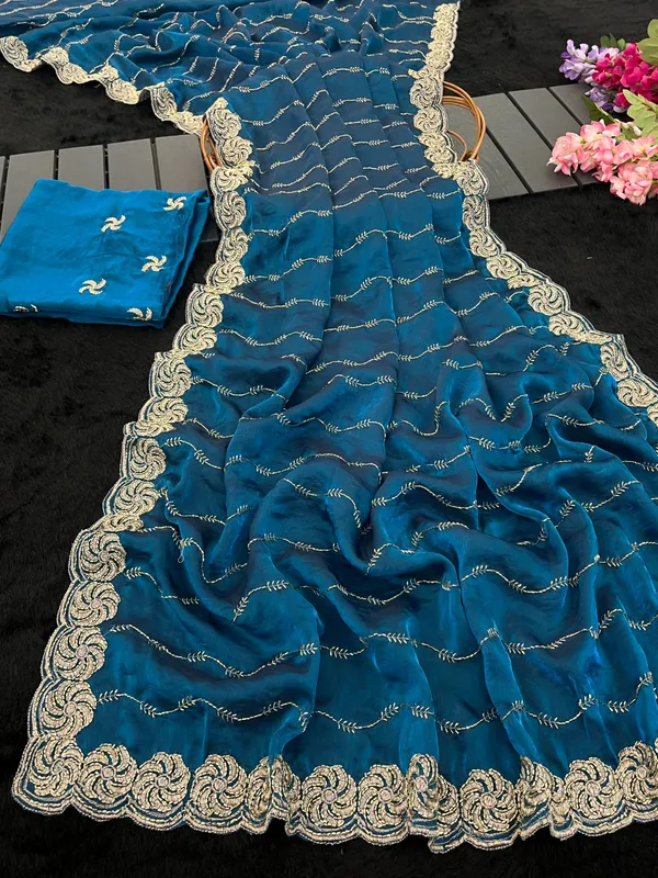 Morpitch_Satin_With_C_Pallu_Bits_Embroidery_Work
