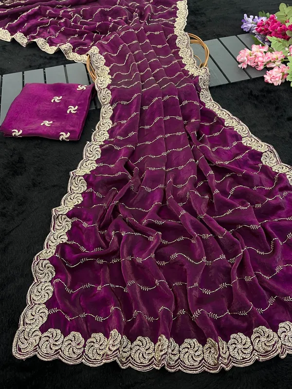 Purple_Satin_With_C_Pallu_Bits_Embroidery_Work