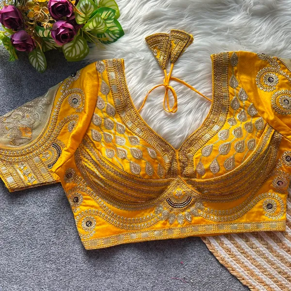 Bridal_blouse_Rani_Cut_Work_Heavy_Gold_Jari_Work_Bridal_Blouse