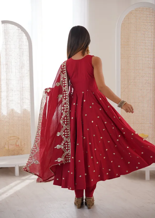 Pink_Roman_Silk_Embroidered_Sleeveless_Anarkali_Dress_For_Women