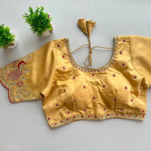 Chiku_Color_Readymade_Blouse_in_Silk_Fabric