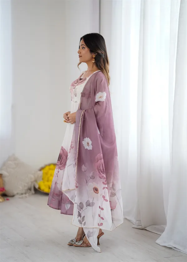 Organja_Silk_Fabric_Fully_Flair_Kali_Pattern_And_Canvas_Patta_With_Dupatta_Set_Pent_Ready_To_Wear
