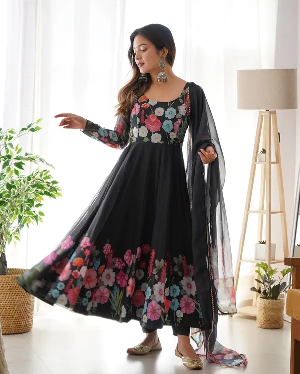 Organja_Silk_Fabric_Fully_Flair_Kali_Pattern_And_Canvas_Patta_With_Duppta_Set_Pent_Ready_To_Wear