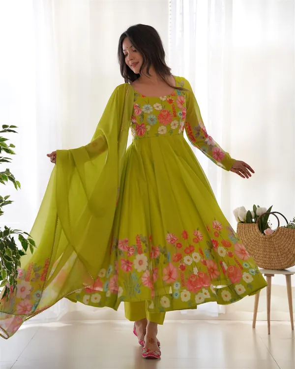 Organja_Silk_Fabric_Fully_Flair_Kali_Pattern_And_Canvas_Patta_With_Duppta_Set_Pent_Ready_To_Wear