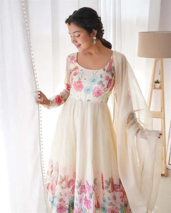 Organja_Silk_Fabric_Fully_Flair_Kali_Pattern_And_Canvas_Patta_With_Duppta_Set_Pent_Ready_To_Wear