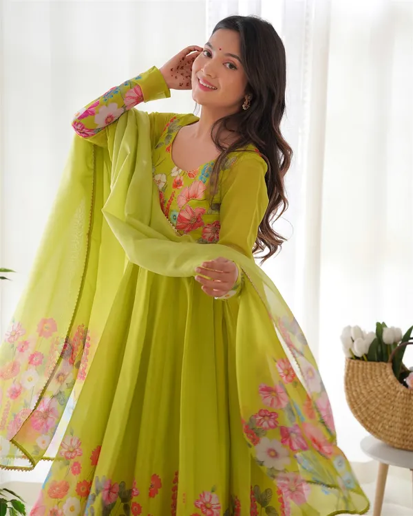 Organja_Silk_Fabric_Fully_Flair_Kali_Pattern_And_Canvas_Patta_With_Duppta_Set_Pent_Ready_To_Wear