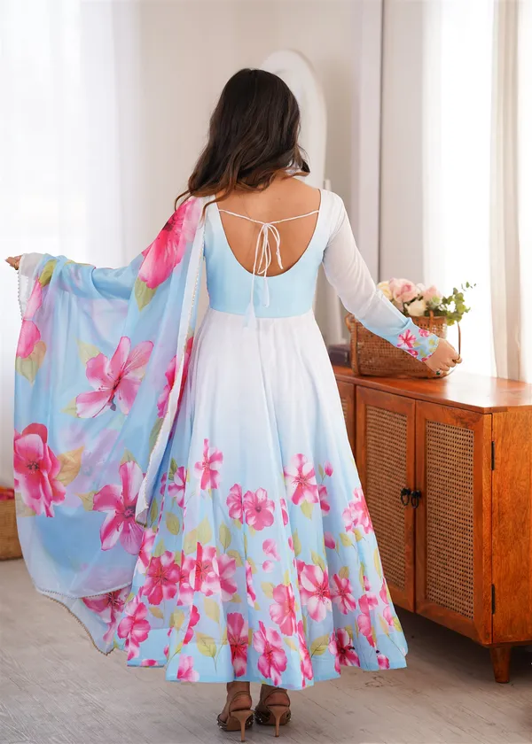 Organja_Silk_Fabric_Fully_Flare_Kali_Pattern_And_Canvas_Patta_With_Dupatta_Set_Pent_Ready_To_Wear