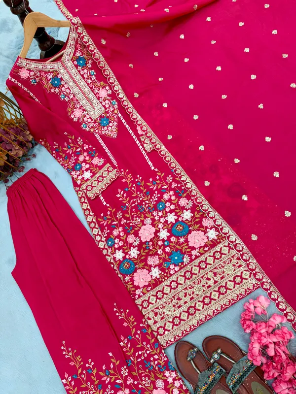Pink_Color_Beautiful_Partywear_Pakistani_Suit_in_Chinon_Silk_Fabric
