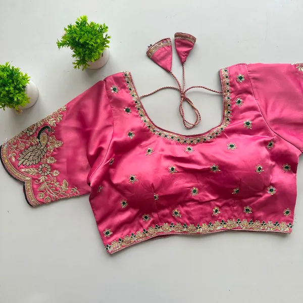Pink_Readymade_Blouse_in_Silk_Fabric