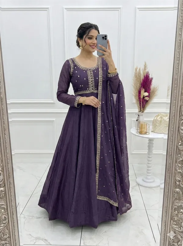 Pure_Crunchy_Silk_Fabric_Fully_Flare_Anarkali_Gown_Pent_With_Dupata_Set_Ready_To_Wear