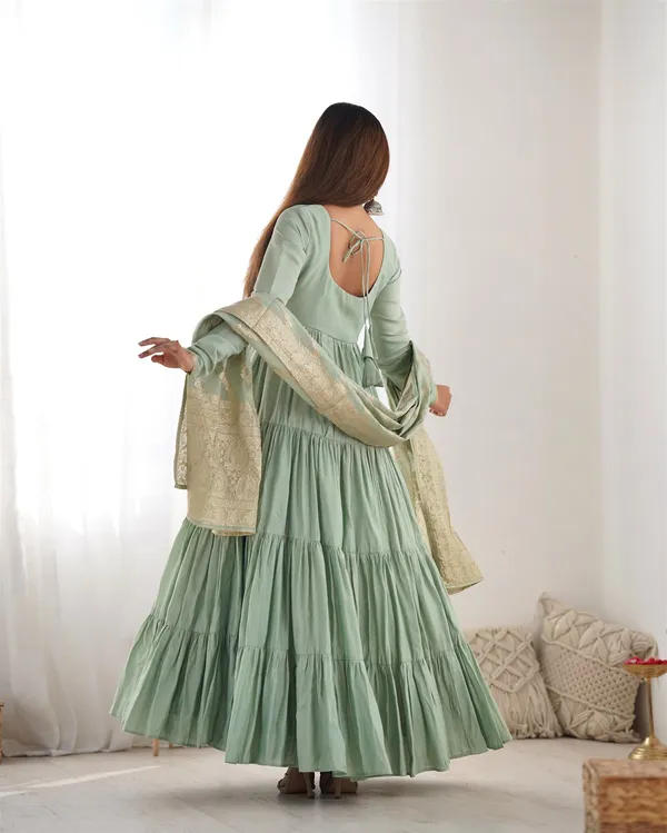 Roman_silk_Chanderi_Fabric_Fully_Flair_Anarkali_With_Duppta_Set_Pent_Ready_To_Wear