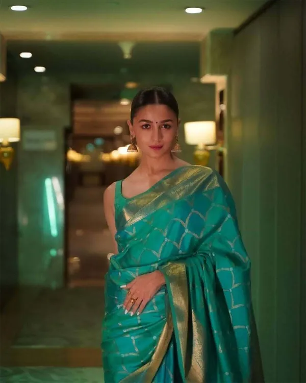 Blue_Cotton_Silk_Woven_Saree_For_Women
