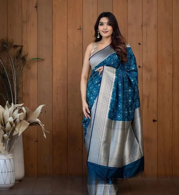 Blue_Silver_Silk_Blend_Floral_Print_Banarasi_Saree_For_Women