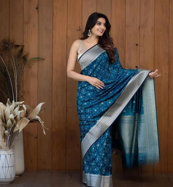 Blue_Silver_Silk_Blend_Floral_Print_Banarasi_Saree_For_Women
