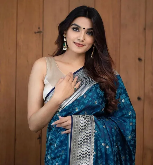 Blue_Silver_Silk_Blend_Floral_Print_Banarasi_Saree_For_Women