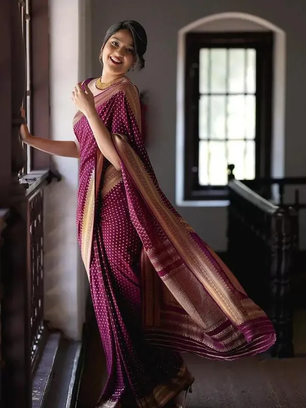 Maroon_Cotton_Silk_Floral_Print_Banarasi_Saree_For_Women