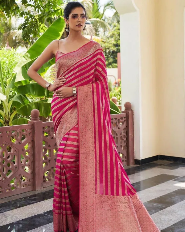 Pink_Silk_Blend_Striped_Woven_Kanjivaram_Saree_For_Women