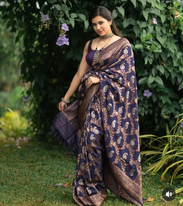 Blue_Pure_Silk_Paisley_Floral_Woven_Banarasi_Saree_For_Women