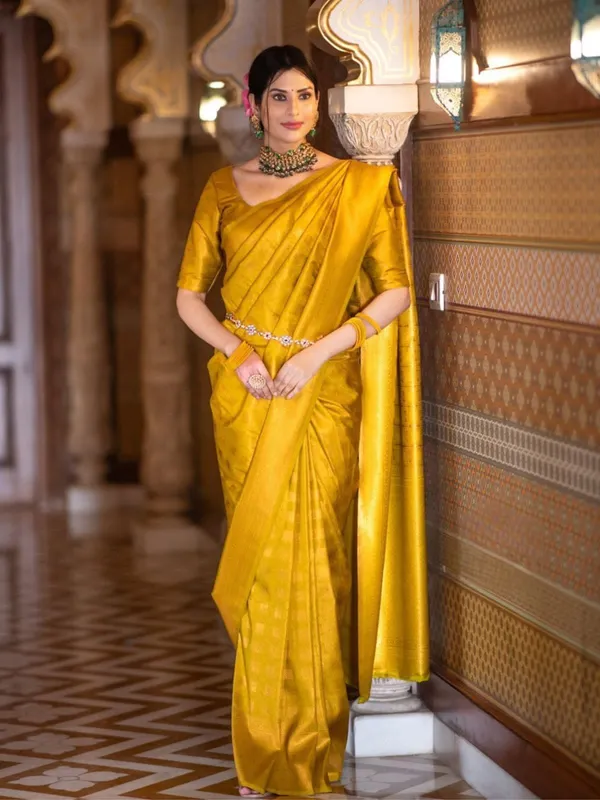 Yellow_Cotton_Silk_Floral_Print_Banarasi_Saree_For_Women