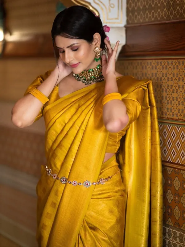 Yellow_Cotton_Silk_Floral_Print_Banarasi_Saree_For_Women