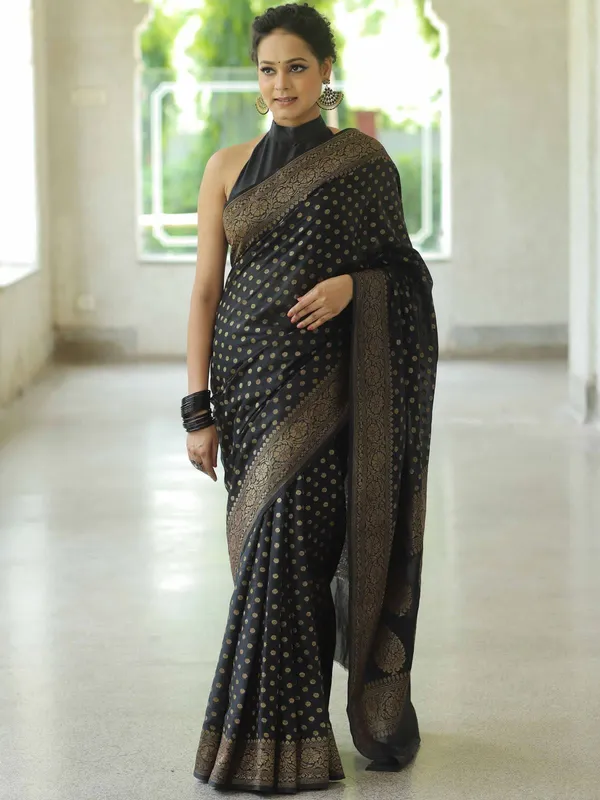 Black_Cotton_Silk_Polka_Print_Woven_Banarasi_Saree_For_Women