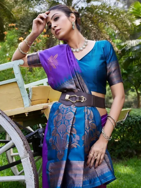 Purple_Cotton_Silk_Floral_Temple_Border_Banarasi_Saree_For_Women
