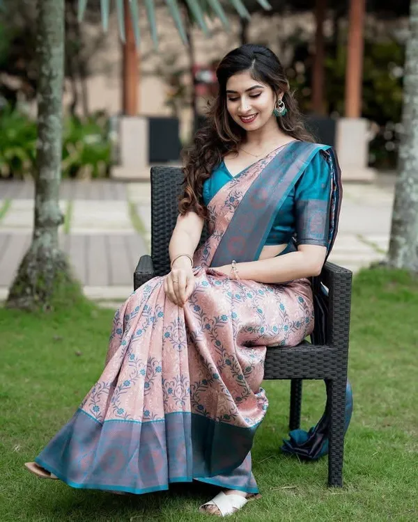 Pink_Blue_Cotton_Silk_Floral_Print_Woven_Banarasi_Saree_For_Women